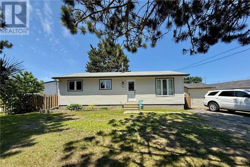 147 King'S Cres, Garson, ON, P3L1J9 | Card Image