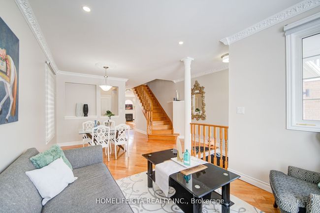 107 Geddington Cres, House other with 5 bedrooms, 5 bathrooms and 2 parking in Markham ON | Image 6