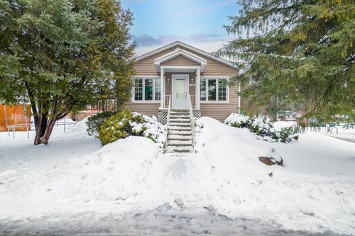 1843 Rue De La Plage, Saint Lin  Laurentides, QC, J5M1R7 | Card Image