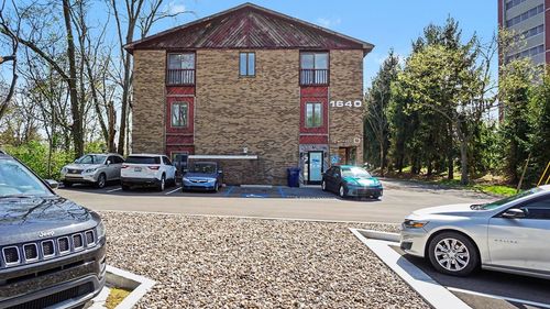 1640 Nicholasville Rd, Lexington, KY, 40503-1415 | Card Image