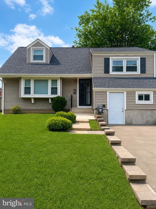 43 Miry Brook Rd, Hamilton, NJ, 08690-1640 | Card Image