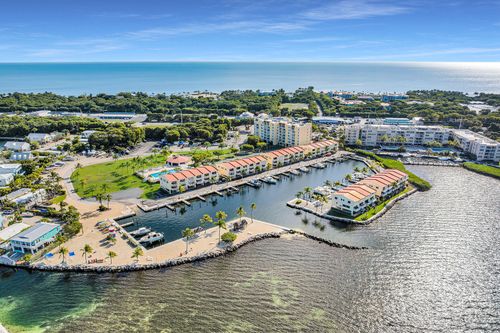 apt-304-88540 Overseas Hwy, Tavernier, FL, 33070-2059 | Card Image