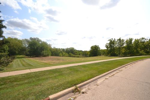Lot 1 Highland Springs Dr, ELGIN, IL, 60123 | Card Image