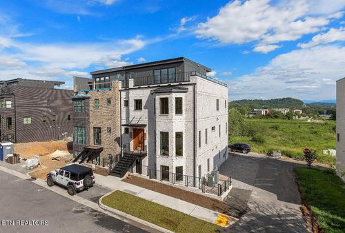 9406 Horizon Dr, Knoxville, TN, 37922-5292 | Card Image