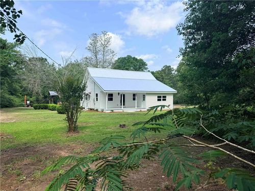 18181 Wild Cherry Lane, Covington, LA, 70435 | Card Image