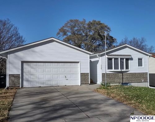 1136 Galloway Ave, Lincoln, NE, 68512-1715 | Card Image