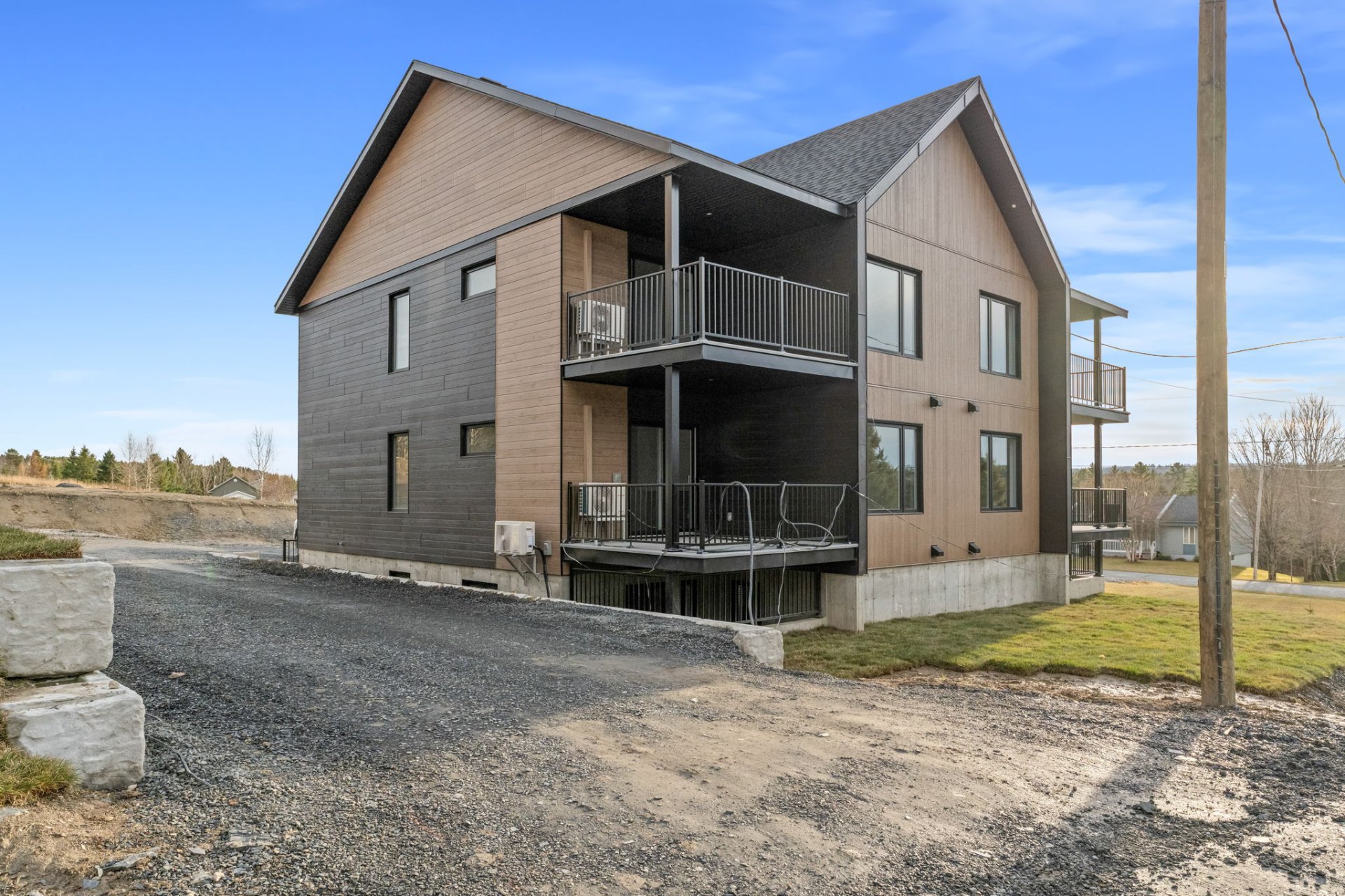 Residential Lease in Saint-Victor 4