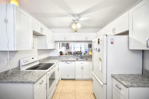 apt-104-7634 Tahiti Ln, Lake Worth, FL, 33467-4927 | Card Image