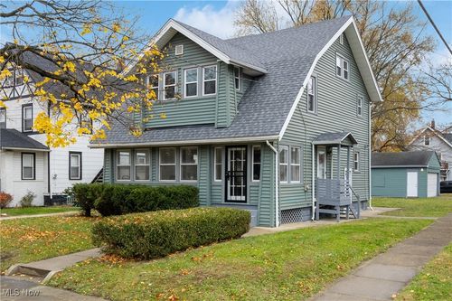 126 E Mapledale Ave, Akron, OH, 44301-1733 | Card Image