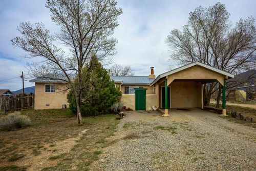 15 Santo Nino Rd, El Prado, NM, 87529-6015 | Card Image