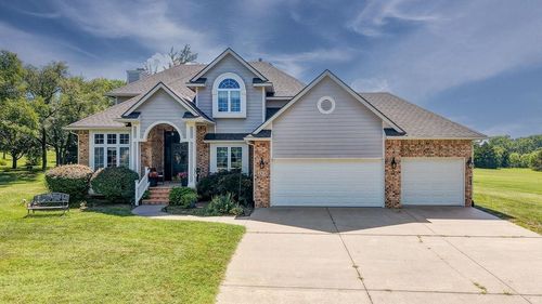 2913 Cabrillo Dr, Winfield, KS, 67156-8787 | Card Image