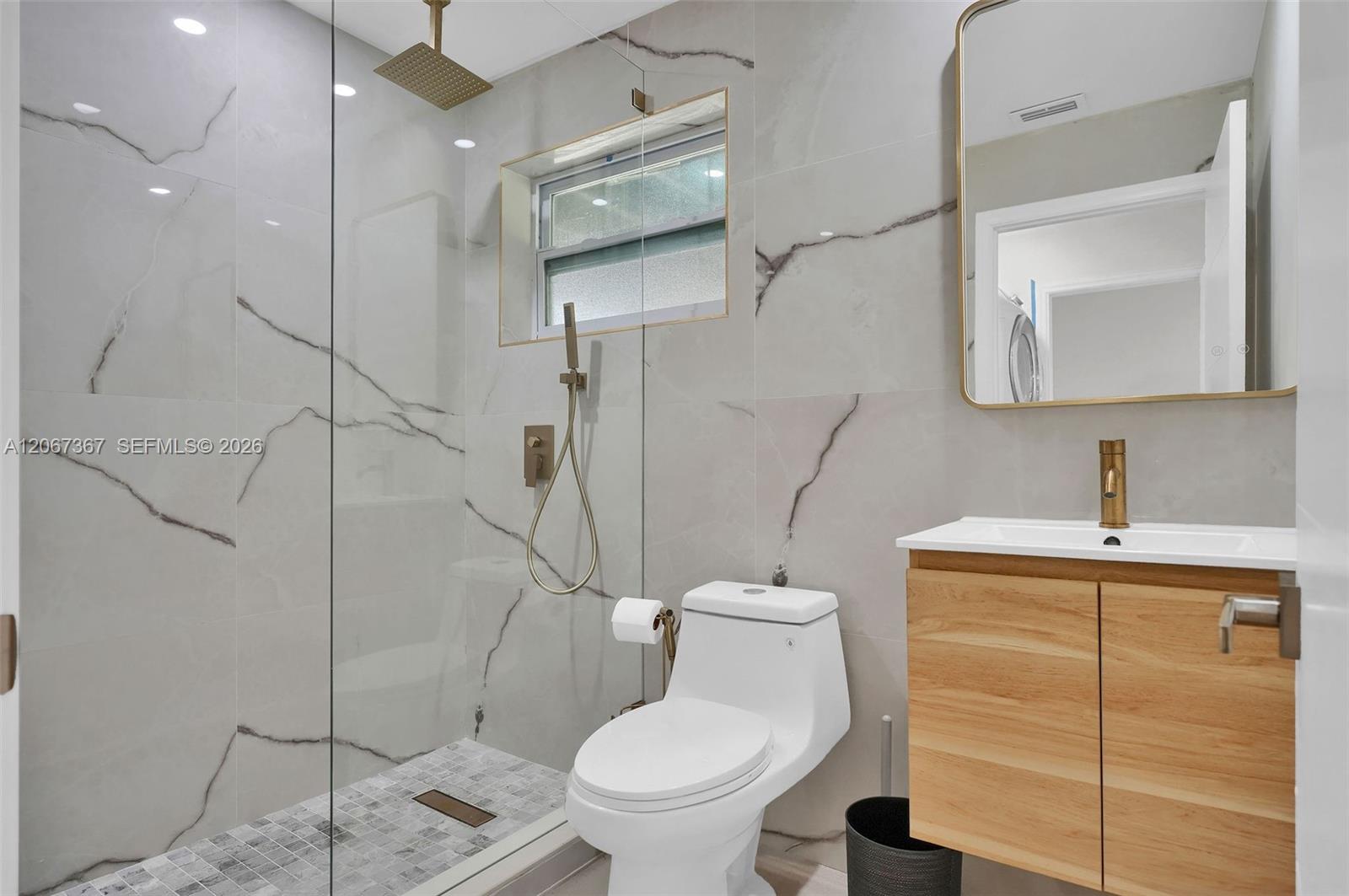 Residential Lease in Hollywood 5