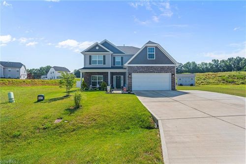 139 Snickers Ct, Lexington, NC, 27295-7724 | Card Image