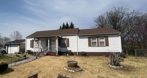 13 Upland Dr, Salem, VA, 24153-7128 | Card Image