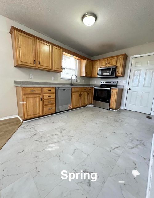 706 S Countryside, Republic, MO, 65738-1195 | Card Image