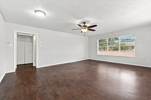 a-1900 Sutter St, Fort Worth, TX, 76107-4400 | Card Image