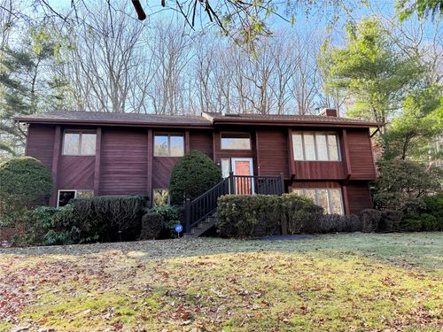 146 Crystal Brook Hollow Rd, Port Jefferson, NY, 11777-1122 | Card Image