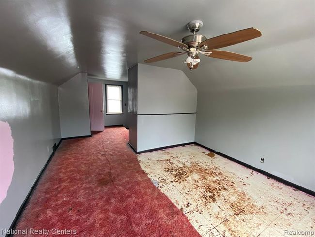 9099 Stout Street, House other with 3 bedrooms, 1 bathrooms and null parking in Detroit MI | Image 12