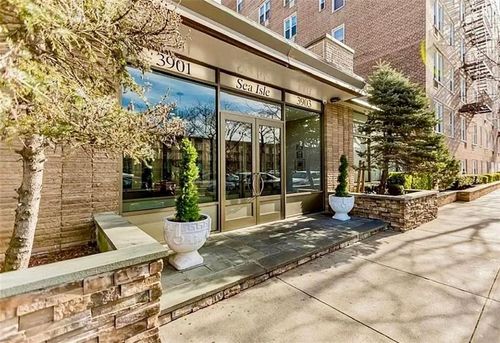 2c-3909 Nostrand Ave, Brooklyn, NY, 11235-2109 | Card Image