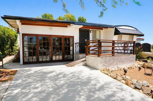 69360 Poolside Dr, Desert Hot Springs, CA, 92241-8723 | Card Image