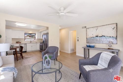 910 Thomas Ave, Redlands, CA, 92374 | Card Image