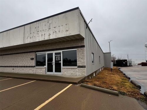 869 Marion City Rd, Palmyra, MO, 63461-3169 | Card Image