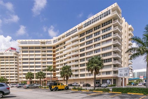 609-1825 S Ocean Dr, Hallandale Beach, FL, 33009-4937 | Card Image