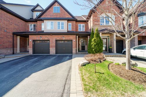 41-300 Ravineview Way, Oakville, ON, L6H7J2 | Card Image
