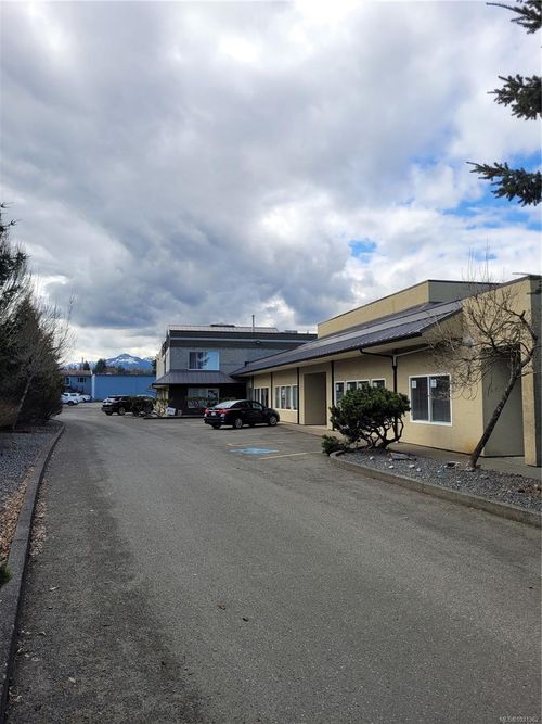 e-2435 Mansfield Dr, Courtenay, BC, V9N2M2 | Card Image