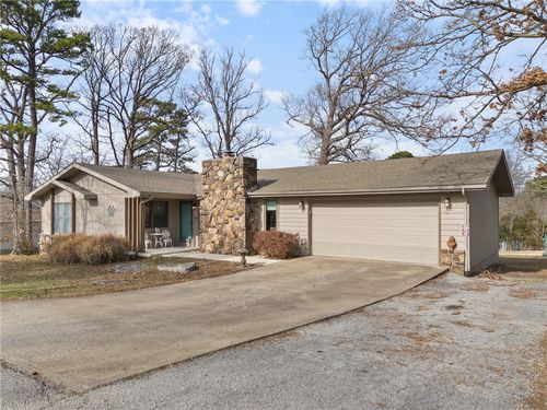 13 La Quinta Loop, Holiday Island, AR, 72631 | Card Image