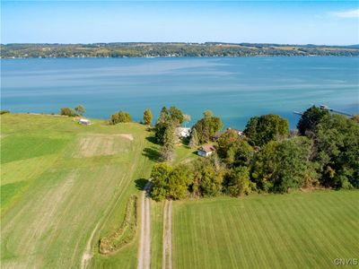 2654 W Lake Road, House other with 2 bedrooms, 1 bathrooms and null parking in Skaneateles NY | Image 2