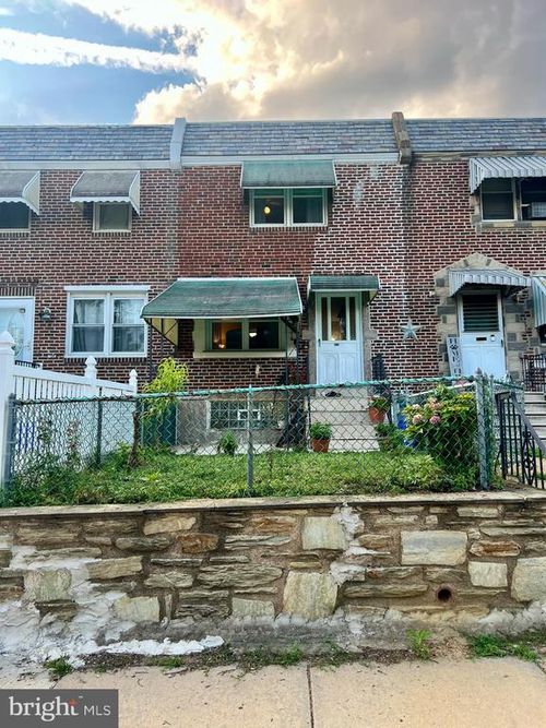 8018 Moro St, PHILADELPHIA, PA, 19136-2618 | Card Image