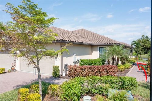 8013 Calle Canovas Ct, NAPLES, FL, 34114-2875 | Card Image