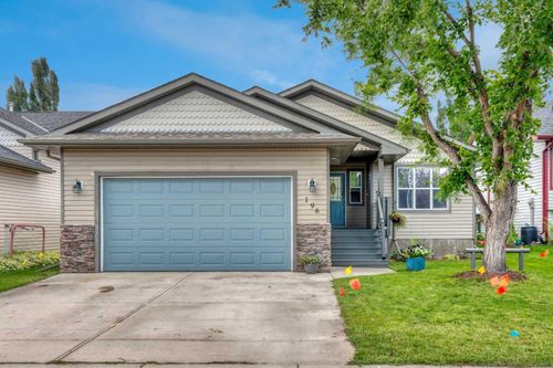 196 Camden Pl, Strathmore, AB, T1P1Y2 | Card Image