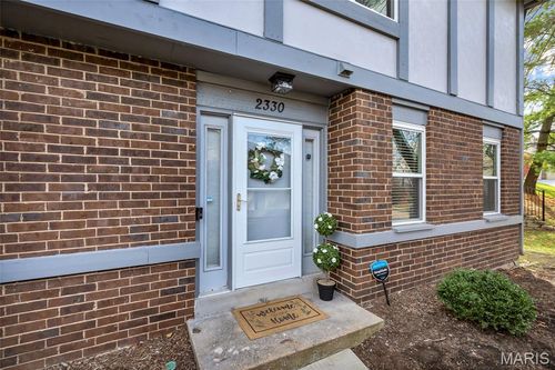 2330 Seven Pines Dr, Saint Louis, MO, 63146-2249 | Card Image