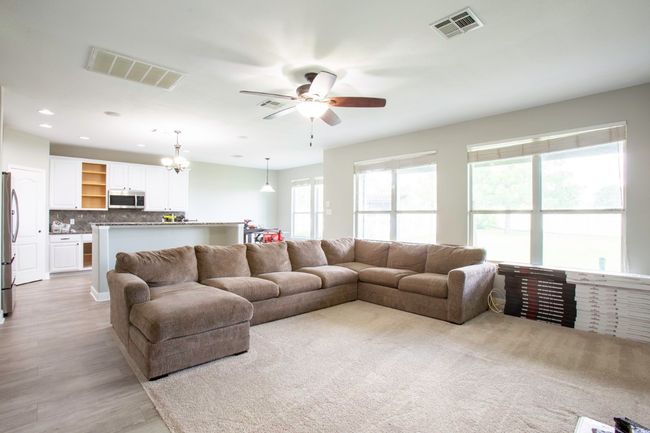 350 Mcgarity, House other with 5 bedrooms, 3 bathrooms and 4 parking in Kyle TX | Image 12