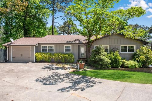 6275 Woodlake Drive, Buford, GA, 30518 | Card Image