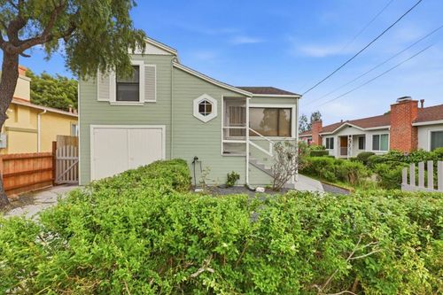 438 43rd St, Richmond, CA, 94805-2348 | Card Image