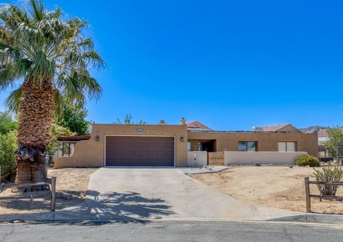 8588 Taft Ct, Yucca Valley, CA, 92284-4174 | Card Image