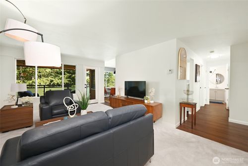 unit-b319-7021 Sand Point Way Ne, Seattle, WA, 98115-8132 | Card Image
