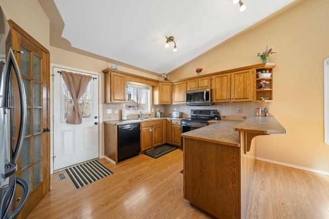 206 Webster Drive, Home with 4 bedrooms, 3 bathrooms and 4 parking in Red Deer AB | Image 8