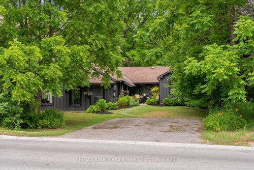 38 King St W, Millbrook, ON, L0A1G0 | Card Image