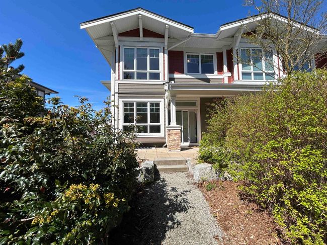 5954 Beachgate Lane, Townhouse with 3 bedrooms, 2 bathrooms and 4 parking in Sechelt BC | Image 3
