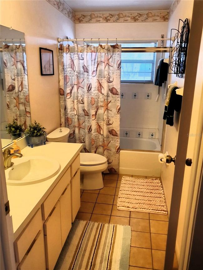 Second bathroom | Image 23