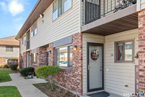 apt-18d-140 Thompson St, East Haven, CT, 06513-1963 | Card Image