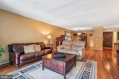 apt-402-6101 Edsall Rd, ALEXANDRIA, VA, 22304-6003 | Card Image