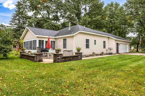 3396 Lansing Rd, Roscommon, MI, 48653-8562 | Card Image