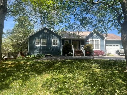 450 Long View Dr, HIAWASSEE, GA, 30546-3404 | Card Image