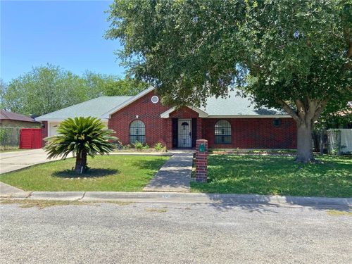 905 Franco Dr, Alice, TX, 78332-3911 | Card Image
