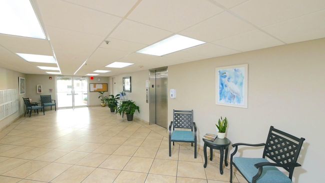 APT-708B - 3910 Inverrary Blvd, Condo with 3 bedrooms, 3 bathrooms and null parking in Lauderhill FL | Image 55